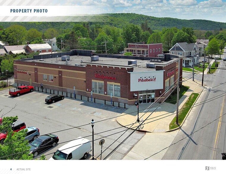 2 N Park St, Cambridge, NY à vendre - Photo du bâtiment - Image 2 de 8