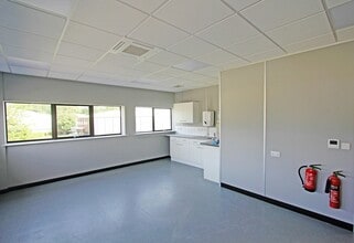 Electron Way, Eastleigh for lease Interior Photo- Image 1 of 4