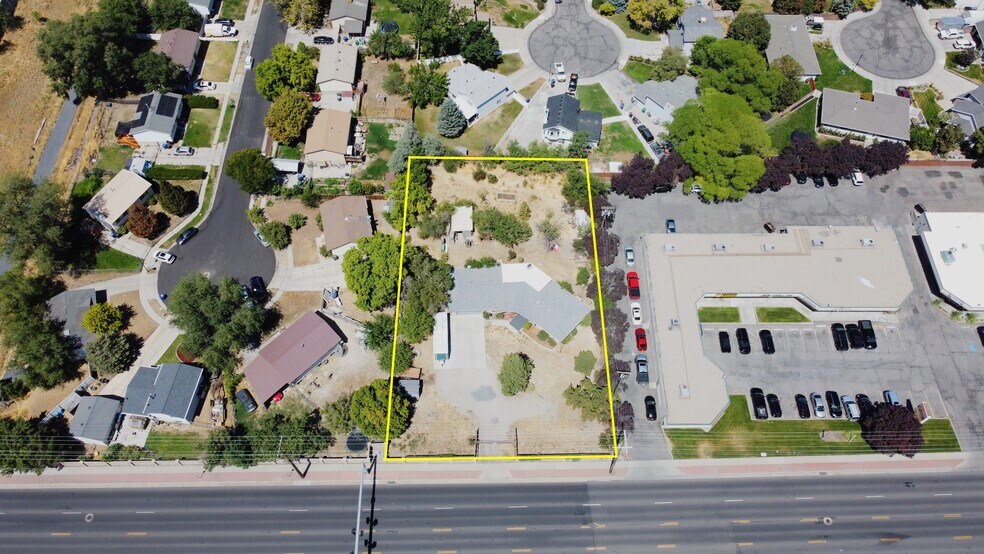 2320 W 5400 S, Salt Lake City, UT à vendre - Photo du bâtiment - Image 2 de 5