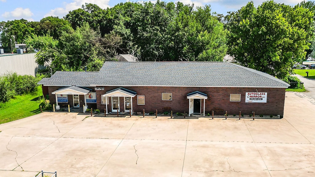 65 W Main St, Farmington, AR for sale Building Photo- Image 1 of 65