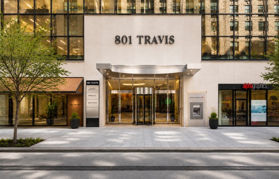801 Travis St, Houston, TX for lease - Building Photo - Image 2 of 6