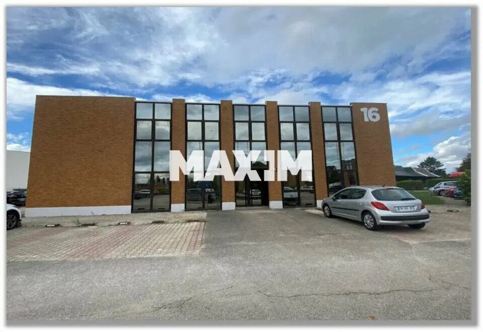 16 E Rue Du Cap Vert, Quetigny à louer Photo du bâtiment- Image 1 de 10