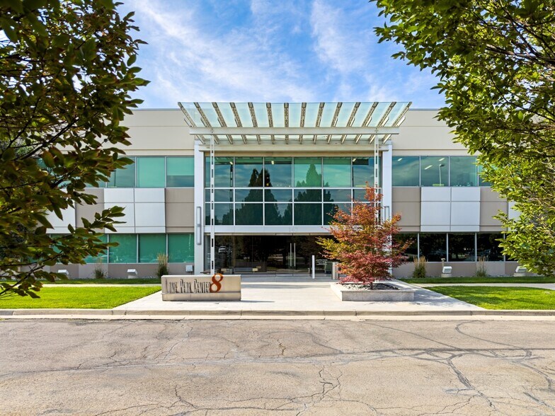 147 W Election Rd, Draper, UT à vendre - Photo du bâtiment - Image 2 de 28