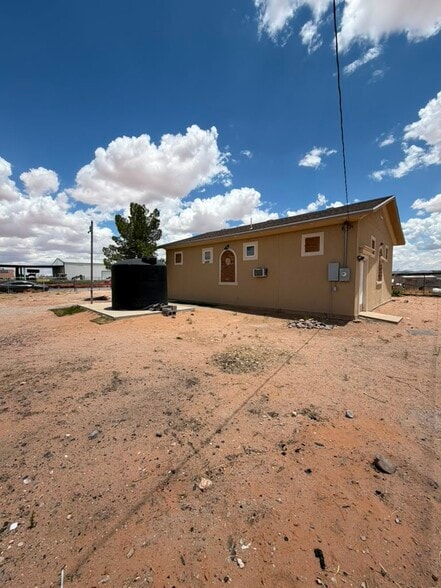 13618 Emma Ln, El Paso, TX for lease - Building Photo - Image 3 of 11