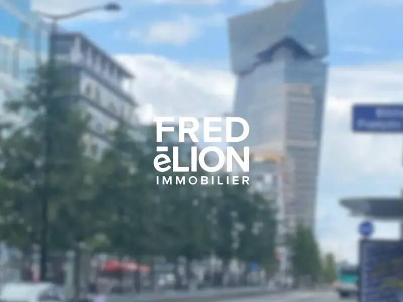 Immeuble residentiel dans Paris à vendre Photo du bâtiment- Image 1 de 2