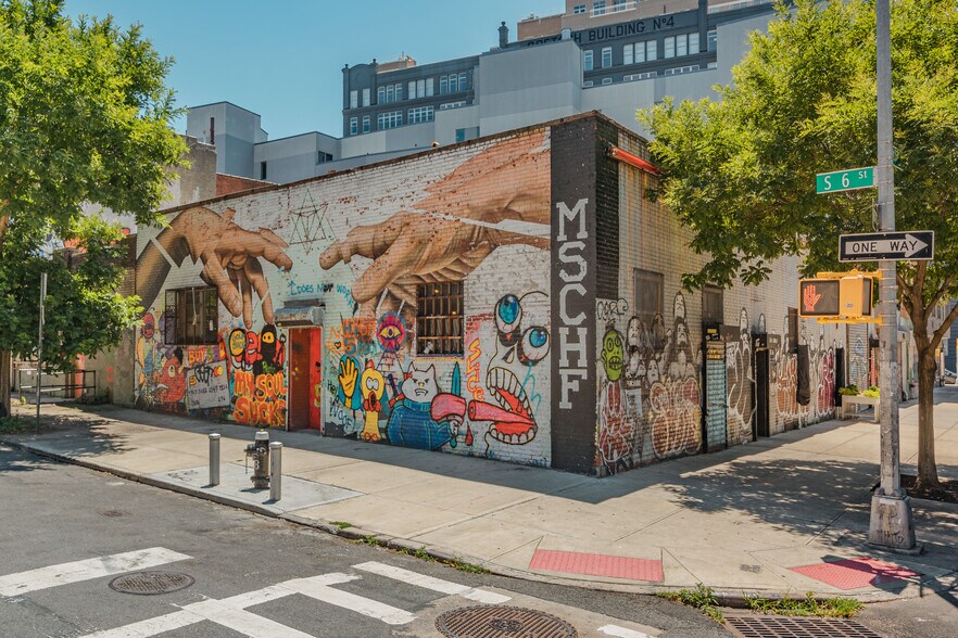 58 S 6th St, Brooklyn, NY à louer - Photo du bâtiment - Image 3 de 3