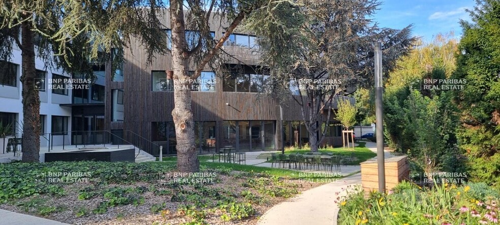 1 Rue Hippolyte Kahn, Villeurbanne for lease - Building Photo - Image 2 of 43