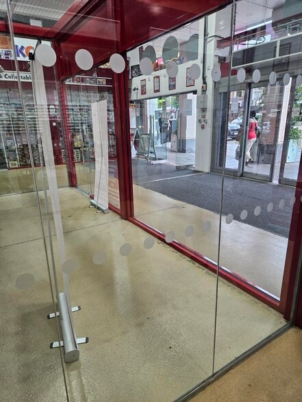 43 Market Pl, Romford à louer - Photo du bâtiment - Image 3 de 5