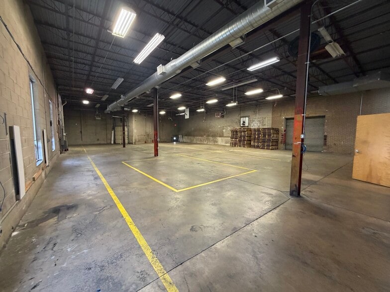 49-55 Fadem Rd, Springfield, NJ for lease - Building Photo - Image 3 of 6