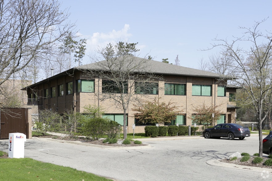 3333 Evergreen Dr NE, Grand Rapids, MI for lease - Building Photo - Image 2 of 2