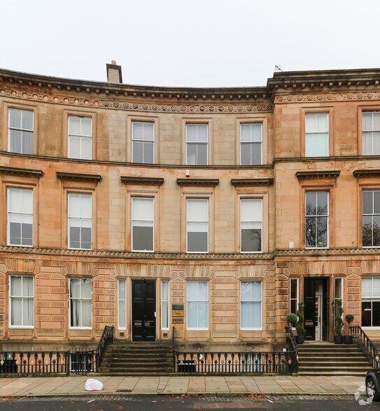 11 Park Circ, Glasgow à louer - Photo du bâtiment - Image 2 de 3