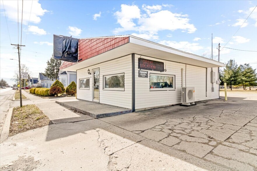 406 N Main St, Lynn, IN à louer - Photo du bâtiment - Image 3 de 16