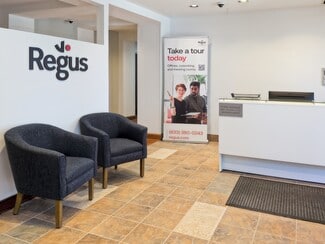 Plus de détails pour 1831 Eastchester Dr, High Point, NC - Coworking à louer