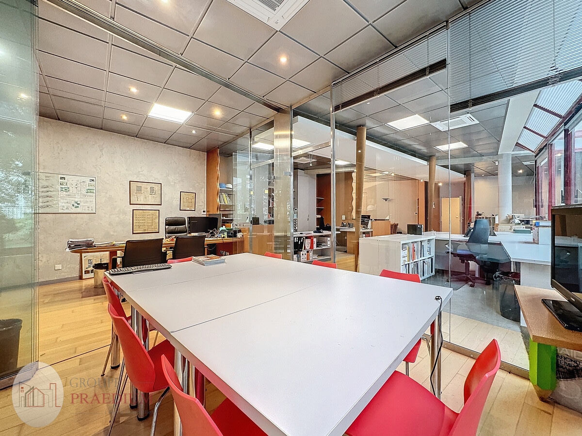 22 Boulevard De Stalingrad, Châtillon, HDS 92320 -  -  - Interior Photo - Image 2 of 16