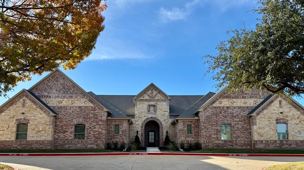 3411 Cross Timbers Rd, Flower Mound, TX à vendre - Photo du bâtiment - Image 1 de 14