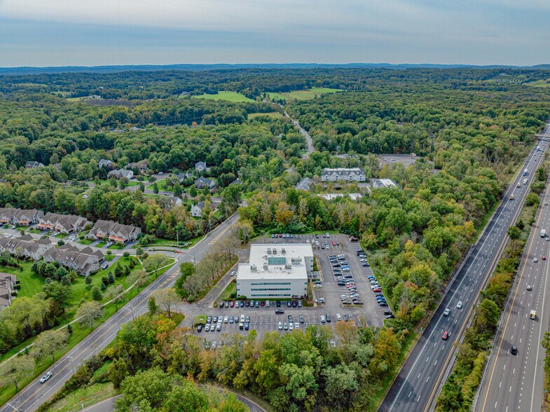 261 James St, Morristown, NJ à vendre - Photo du bâtiment - Image 3 de 9