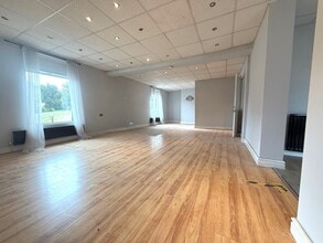 Albert Square, Chester Le Street for lease Interior Photo- Image 2 of 5