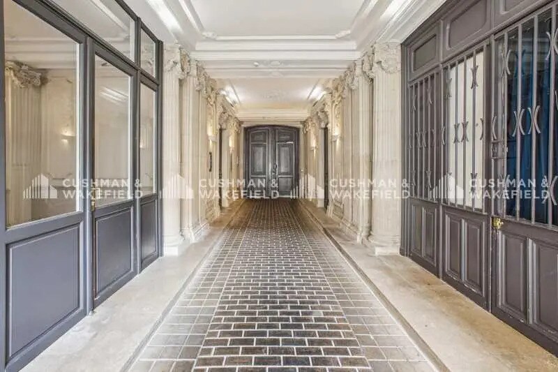 63 Rue De Ponthieu, Paris à louer - Hall d’entrée - Image 2 de 5