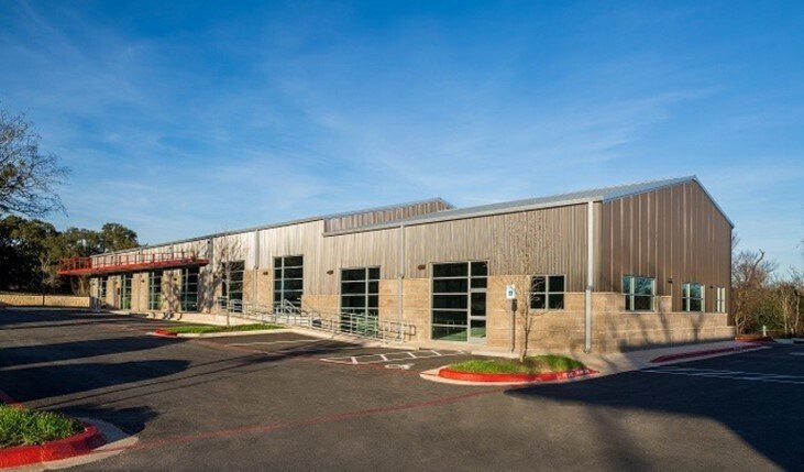 630 Ralph Ablanedo Dr, Austin, TX à vendre - Photo du bâtiment - Image 1 de 8