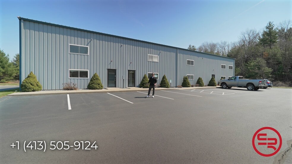9 Whalley Way, Southwick, MA à louer - Vidéo sur l’inscription commerciale - Image 2 de 12