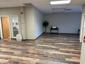 3135 16th Street Rd, Huntington, WV for lease Interior Photo- Image 2 of 5