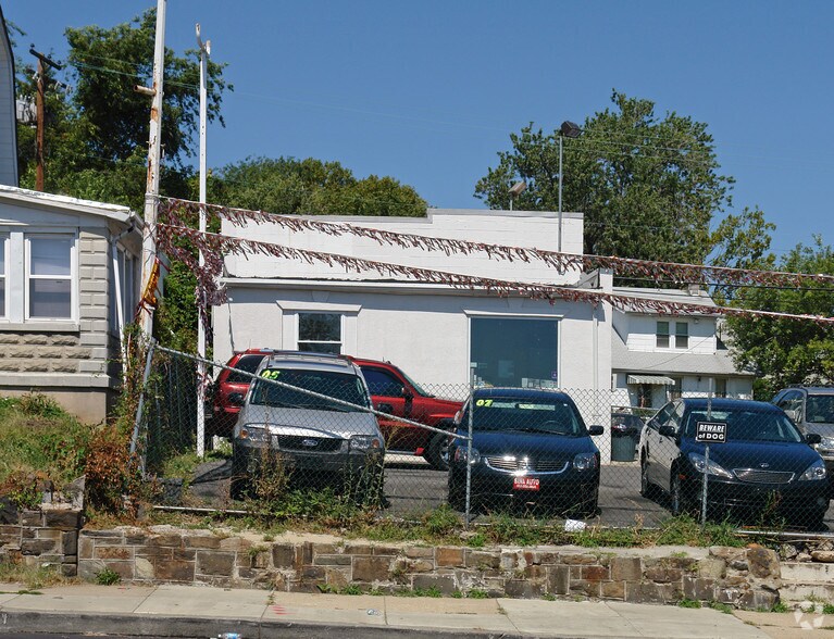 4910 Belair Rd, Baltimore, MD à vendre - Photo du bâtiment - Image 2 de 2
