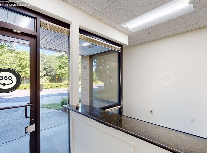2 Crossing Way, Owings Mills, MD à louer - Numérisation 3D de Matterport - Image 2 de 4