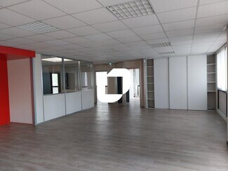 Plus de détails pour Bureau, Local d'activités à louer