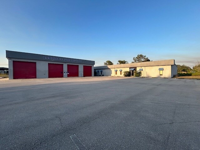502 New Market Rd E, Immokalee, FL à louer - Photo du bâtiment - Image 3 de 4