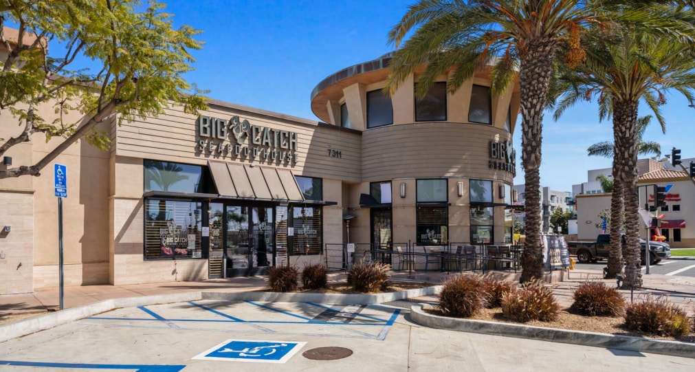 7311-7331 Edinger Ave, Huntington Beach, CA for lease Building Photo- Image 1 of 4