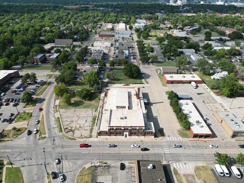 300 W Murdock St, Wichita, KS à louer - Photo du bâtiment - Image 3 de 5