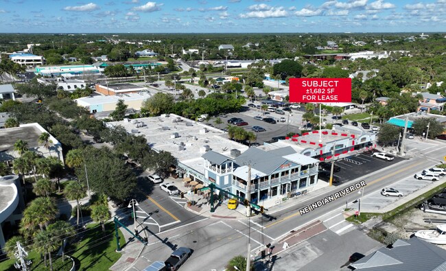 Plus de détails pour 3290 NE Indian River Dr, Jensen Beach, FL - Commerce de détail à louer