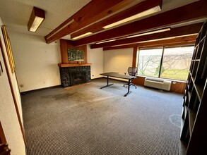 208 Evans Ave, Toronto, ON for lease Interior Photo- Image 1 of 1