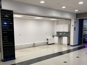 Wulfrun Sq, Wolverhampton à louer Photo intérieure- Image 2 de 2