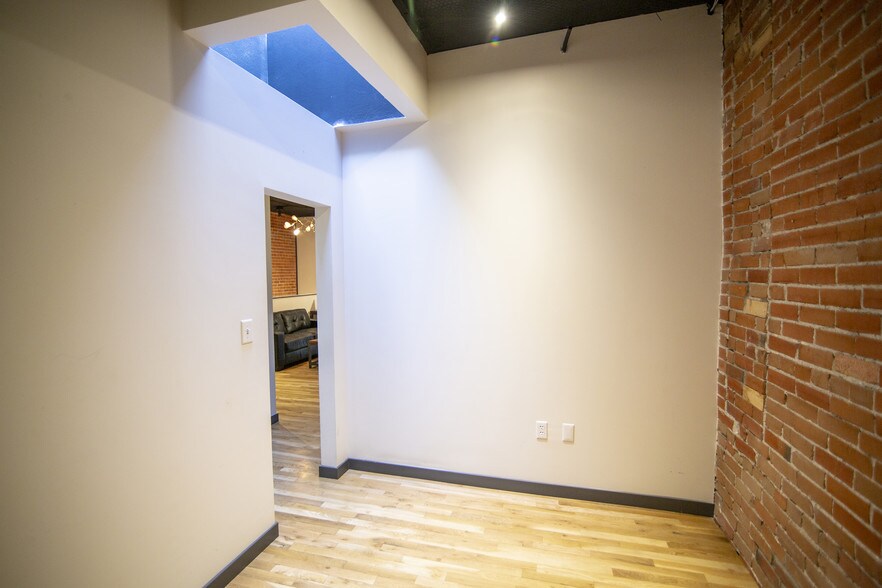 1539 Pearl St, Boulder, CO à louer - Photo intérieure - Image 2 de 14