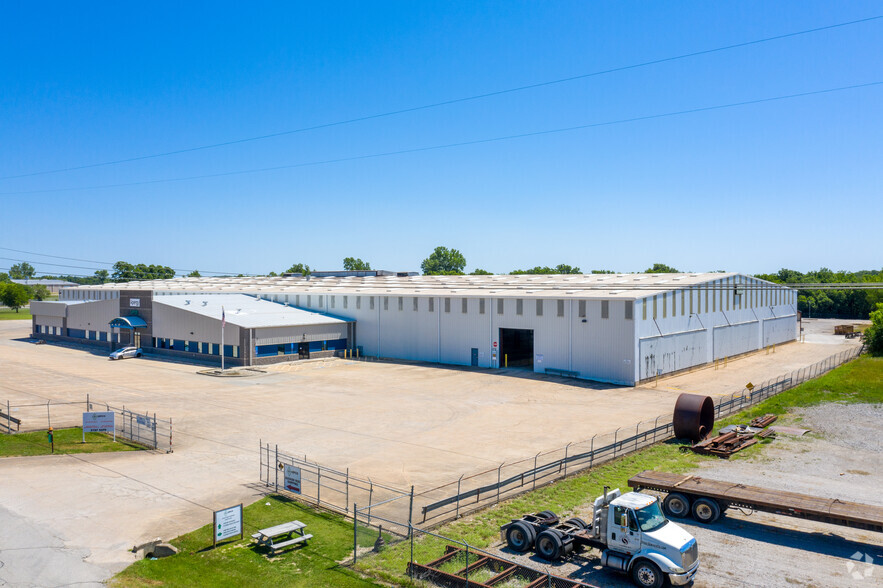 24403 Amah Pky, Claremore, OK for lease - Building Photo - Image 2 of 29