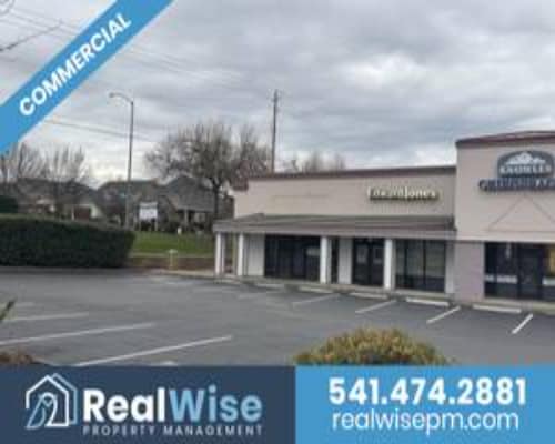 930-980 N Phoenix Rd, Medford, OR for lease Building Photo- Image 1 of 11