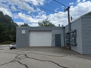 1841 Babcock Blvd, Pittsburgh, PA for lease Building Photo- Image 1 of 9