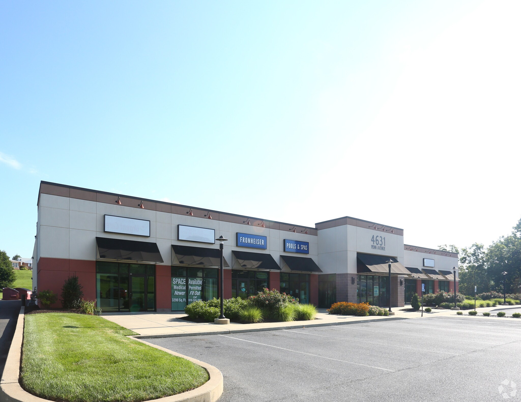 4631 Penn Ave, Sinking Spring, PA for lease Primary Photo- Image 1 of 13