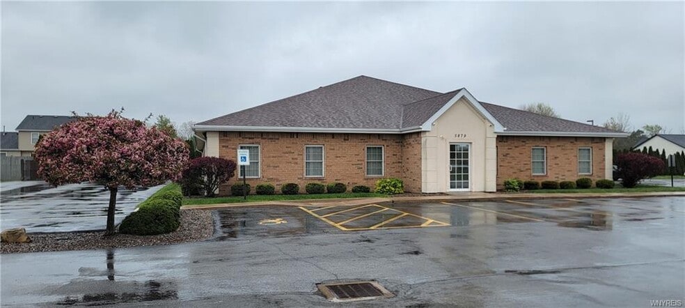 5879 Snyder Dr, Lockport, NY for sale - Building Photo - Image 3 of 47