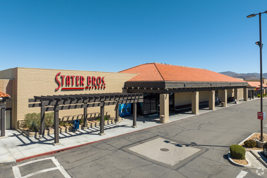 21580-21660 Bear Valley Rd, Apple Valley, CA for lease - Primary Photo - Image 1 of 8