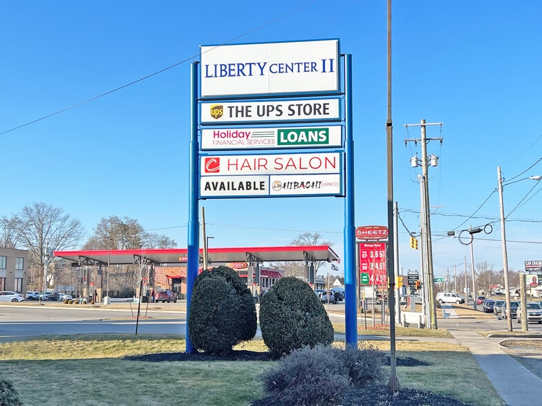 707 W 38th St, Erie, PA à louer - Photo du bâtiment - Image 3 de 15