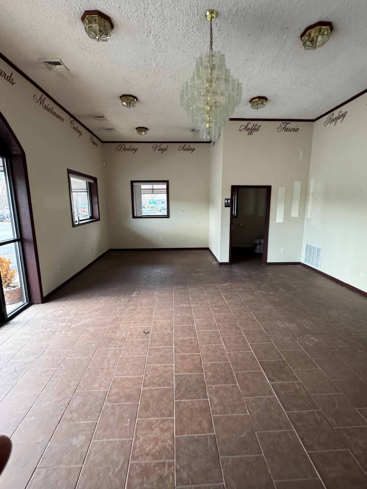 588 Susquehanna Blvd, Hazleton, PA for lease Interior Photo- Image 1 of 2