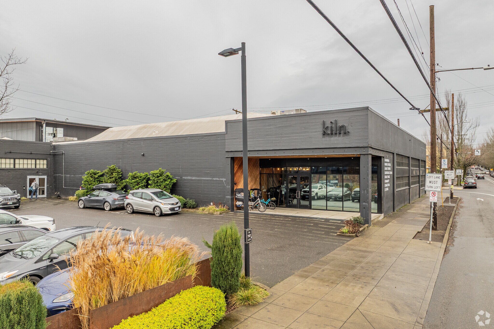 1120 SE Madison St, Portland, OR à louer Photo principale- Image 1 de 5