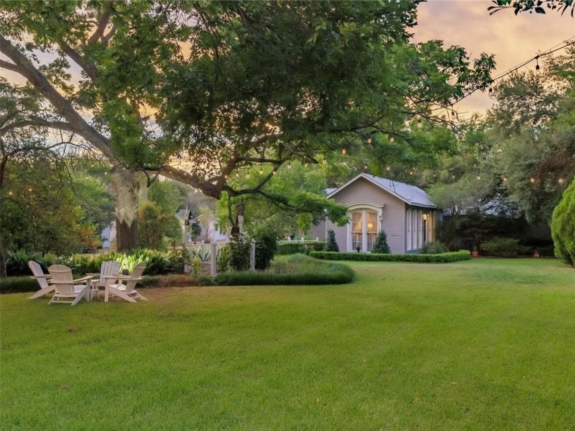 915 E Cameron Ave, Rockdale, TX for sale Primary Photo- Image 1 of 45