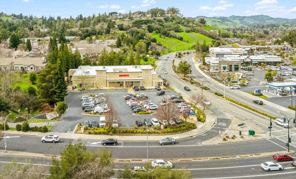 1997 Tice Valley Blvd, Walnut Creek, CA à vendre - Photo du bâtiment - Image 3 de 3
