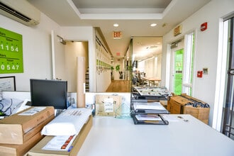 1750 Columbia Rd NW, Washington, DC for lease Interior Photo- Image 2 of 23