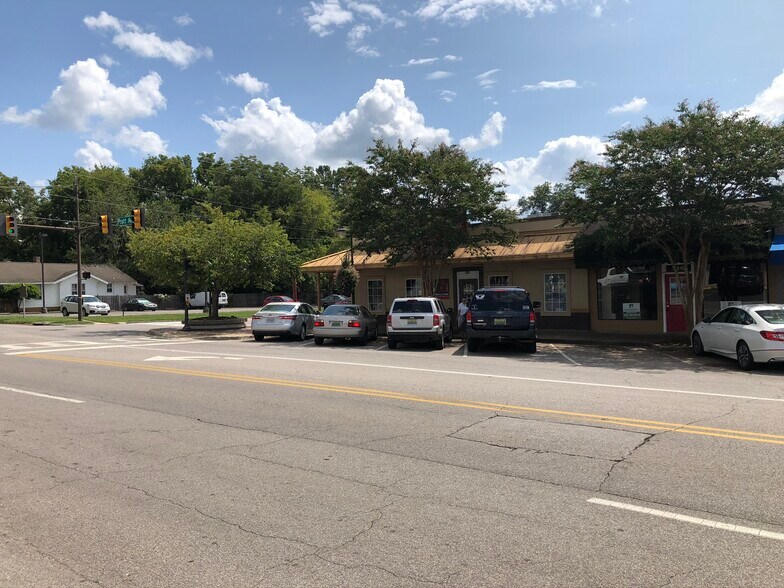 716 Pratt Ave NE, Huntsville, AL for lease - Building Photo - Image 2 of 8