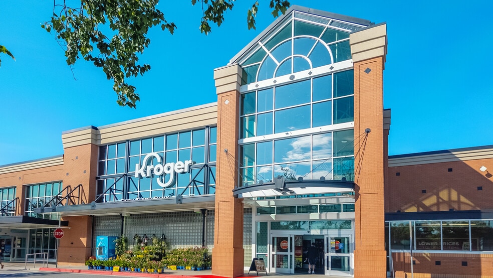 10945 State Bridge Rd, Alpharetta, GA for lease - Building Photo - Image 1 of 8