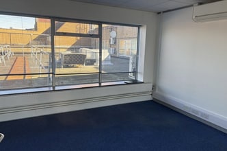 53A Crockhamwell Rd, Reading à louer Photo intérieure- Image 2 de 4